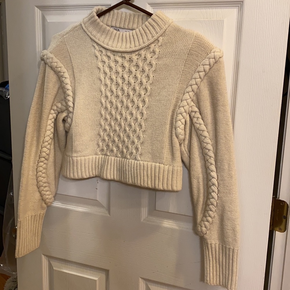 Zara Shoulder Pad Sweater - Picture 8 of 11